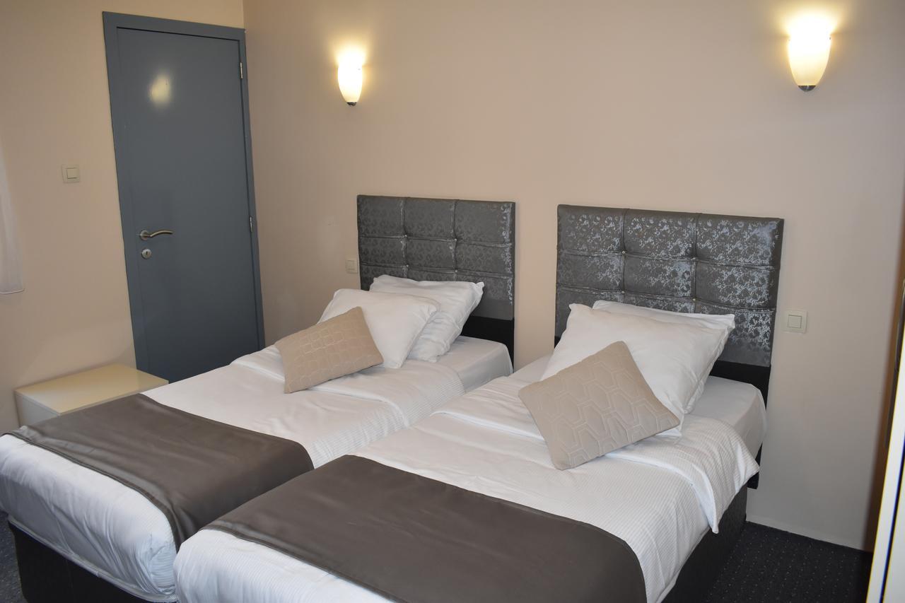 Hotel Meribel Saint-Josse-ten-Noode Екстериор снимка