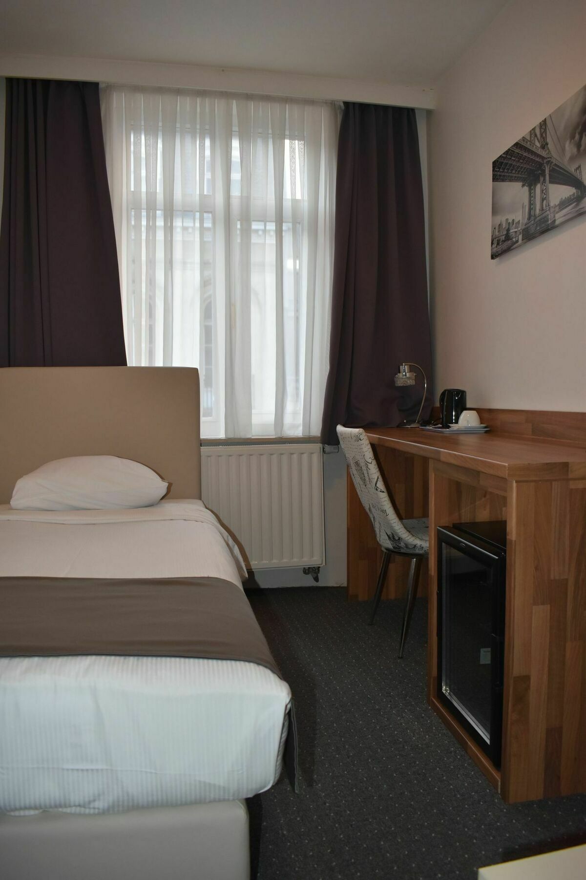 Hotel Meribel Saint-Josse-ten-Noode Екстериор снимка